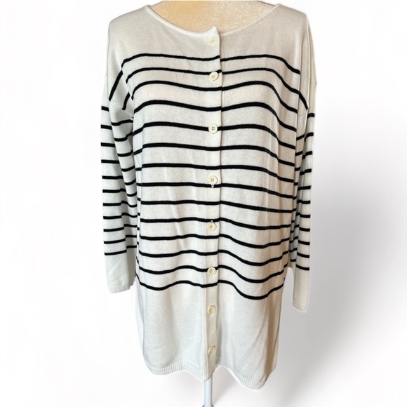 Cabi Turnabout Cardigan White and Black Striped Size XSmall Oversized/Reversible - Picture 3 of 14